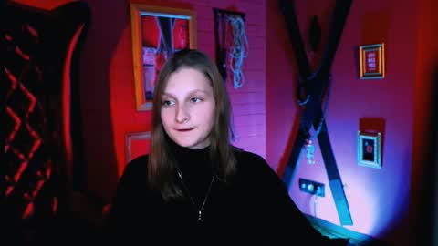 Ella online show from 09/30/25, 04:45