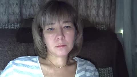 ellajohnsonx online show from 12/18/24, 10:13