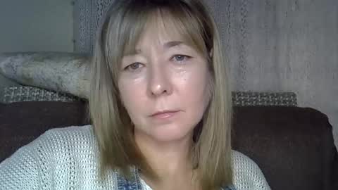 Snapshot of ellajohnsonx chatting on 10/04/25, 02:37 ellajohnsonx online show from 10/04/25, 02:37