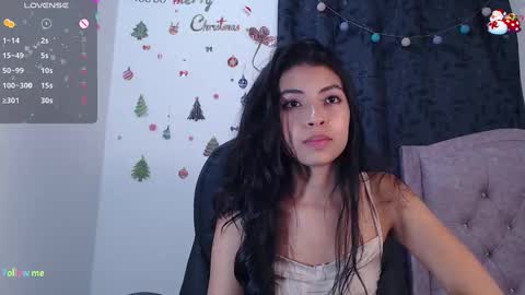 Snapshot of ellajonz chatting on 01/05/25, 08:11 Ella Amoneth online show from 01/05/25, 08:11