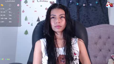 Snapshot of ellajonz chatting on 01/07/25, 03:46 Ella Amoneth online show from 01/07/25, 03:46