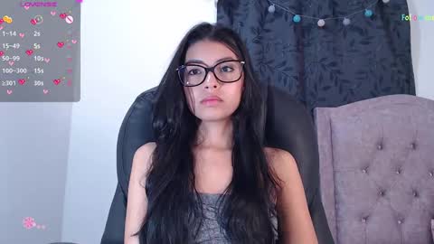 Snapshot of ellajonz chatting on 01/08/25, 07:13 Ella Amoneth online show from 01/08/25, 07:13