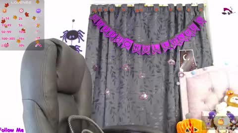 Snapshot of ellajonz chatting on 10/05/25, 12:42 Ella Amoneth online show from 10/05/25, 12:42