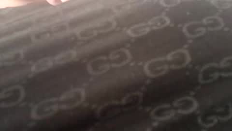 Ella online show from 10/17/25, 08:06