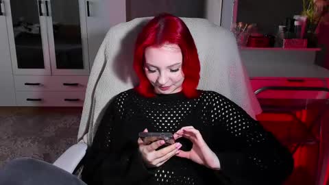 ellales online show from 04/28/26, 08:41