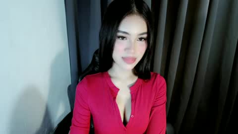 ella online show from 06/22/26, 12:35