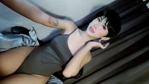 ella online show from 07/08/26, 09:41