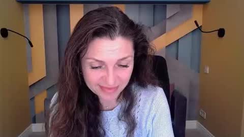 Snapshot of ellalongs chatting on 10/29/25, 12:40 EllaLongs online show from 10/29/25, 12:40