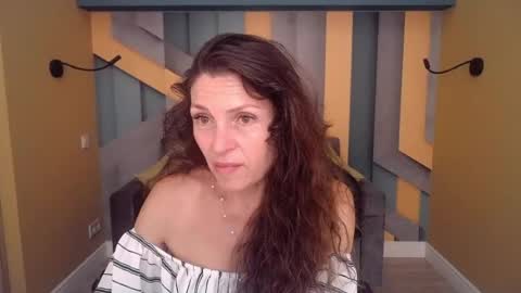 EllaLongs online show from 07/07/26, 11:25