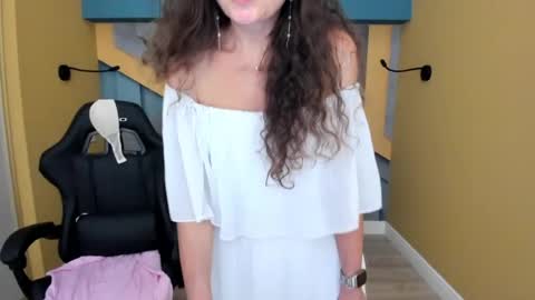 EllaLongs online show from 07/28/26, 12:48