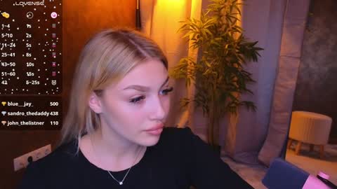 ellamilla online show from 01/20/25, 08:41