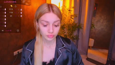 ellamilla online show from 01/27/25, 05:47