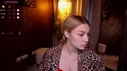 ellamilla online show from 01/28/25, 08:36