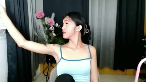 ELLA online show from 06/09/26, 01:45