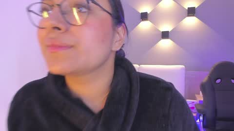 Ella online show from 12/14/24, 10:56