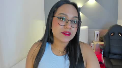 Ella online show from 01/04/25, 04:12