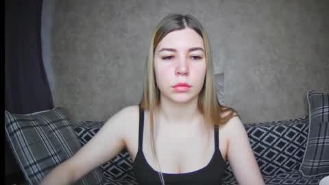 EllaNuar online show from 12/02/24, 06:41