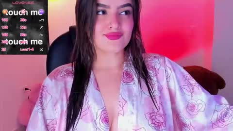 ellarosee_ online show from 01/11/26, 06:35