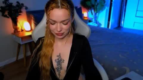 Ella online show from 05/24/26, 06:29
