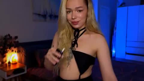 Ella online show from 07/11/26, 06:27
