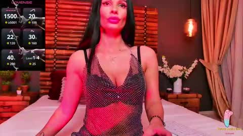 Ella online show from 10/15/25, 08:47