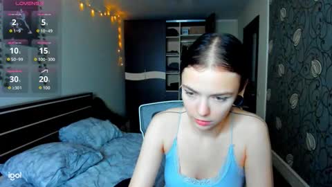 Snapshot of elle_blair chatting on 10/16/25, 09:43 Luna online show from 10/16/25, 09:43
