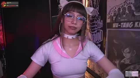 follow me on instagram .    online show from 11/07/25, 03:01