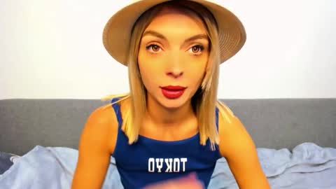 ellen_flow online show from 10/03/25, 09:34