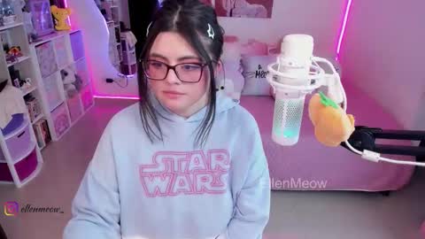 Meow in da house  . online show from 11/10/25, 02:32