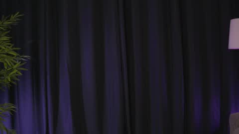 EllenKarter online show from 11/10/25, 05:39