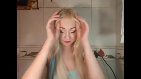 EllenMiss online show from 09/10/25, 04:23