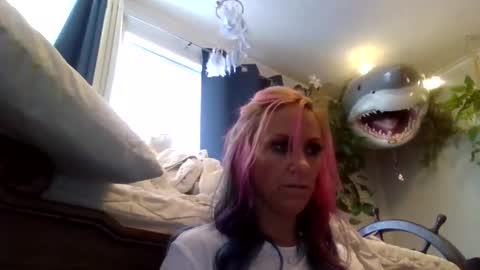 Snapshot of ellenv chatting on 12/05/24, 07:38 ElleNV online show from 12/05/24, 07:38