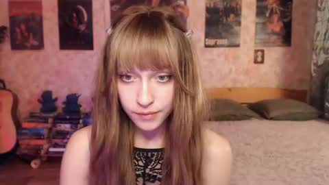 ellie_friendly online show from 07/14/26, 02:16