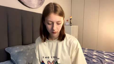 Ellie online show from 09/23/25, 07:33