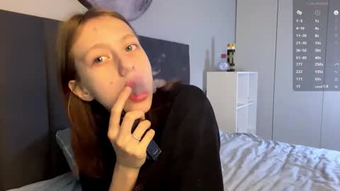 Ellie online show from 09/29/25, 07:13