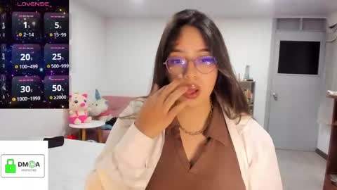 Ellie online show from 12/03/24, 01:19