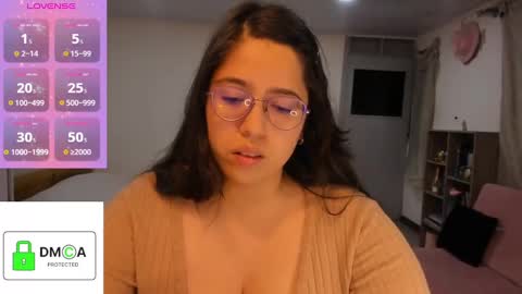 Ellie online show from 03/03/25, 01:10