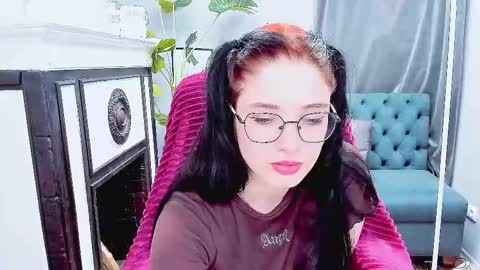 ellie_magic online show from 03/01/25, 08:42
