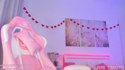 Elly Sweet Pie almost everyday 4-11 AM UTC online show from 02/14/25, 07:38