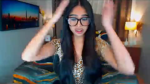 ellie online show from 12/12/24, 03:21