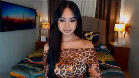 ellie online show from 12/12/24, 09:37