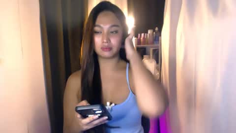 ellie online show from 06/18/26, 05:06