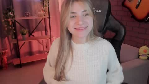 elliecutes online show from 12/16/24, 06:32