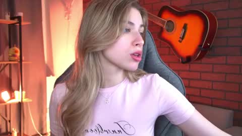 elliecutes online show from 05/02/26, 09:03