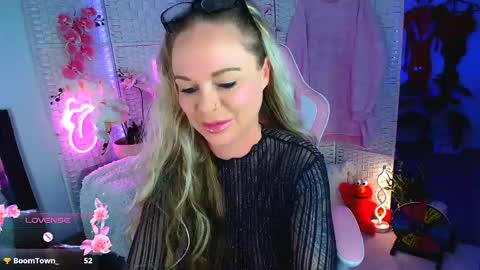 EllieKarr online show from 01/10/25, 08:29