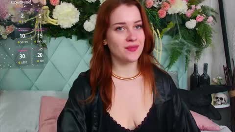 Snapshot of ellielarson chatting on 10/26/25, 05:08 EllieLarson online show from 10/26/25, 05:08
