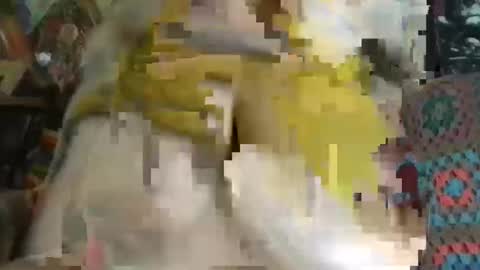 Ellie Louise online show from 10/15/25, 07:36