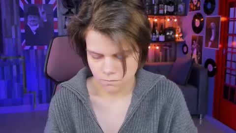 Snapshot of elliemurler chatting on 09/25/25, 09:02 elliemurler online show from 09/25/25, 09:02