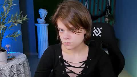 Snapshot of elliemurler chatting on 10/30/25, 09:00 elliemurler online show from 10/30/25, 09:00