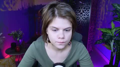 Snapshot of elliemurler chatting on 11/12/25, 09:10 elliemurler online show from 11/12/25, 09:10